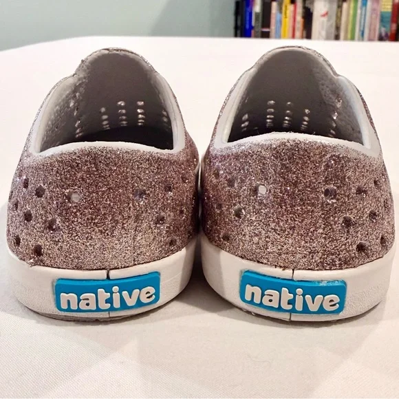 Native Shoes Jeffersons Glitter Girls 6 Metal Bling Shell White Sneakers Vegan - Picture 4 of 6